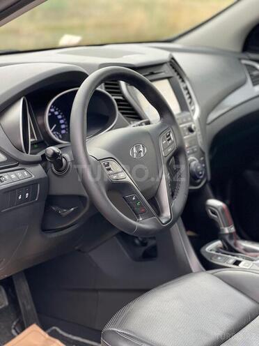 Hyundai Santa Fe-10