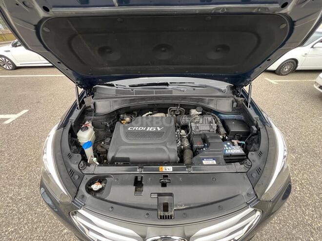 Hyundai Santa Fe-16