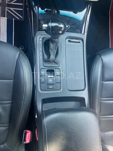 Kia Sorento-13
