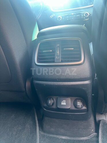 Kia Sorento-12