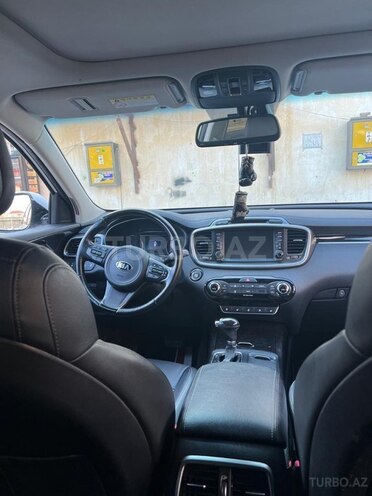Kia Sorento-11