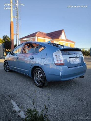 Toyota Prius-5