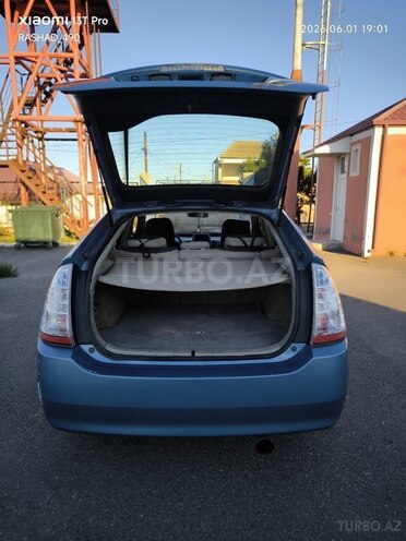 Toyota Prius-2