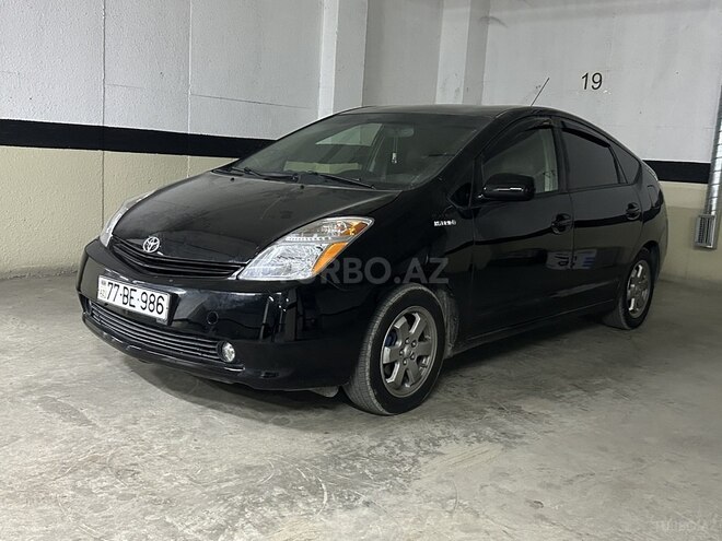 Toyota Prius-12