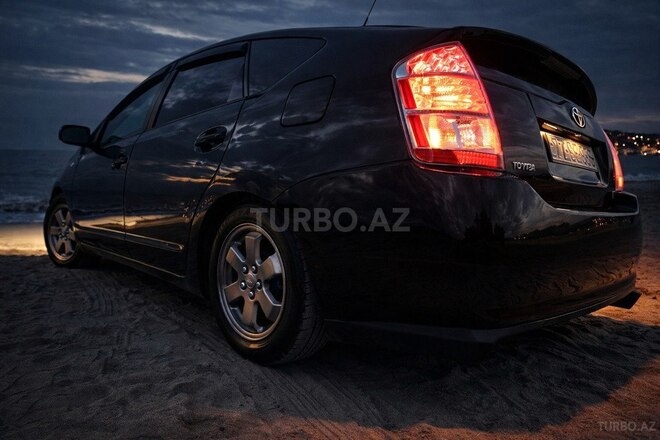 Toyota Prius-14