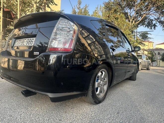 Toyota Prius-4