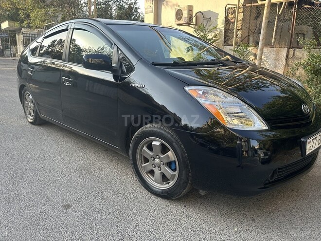 Toyota Prius-5