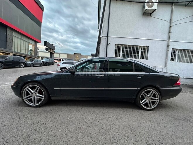 Mercedes S 500-4