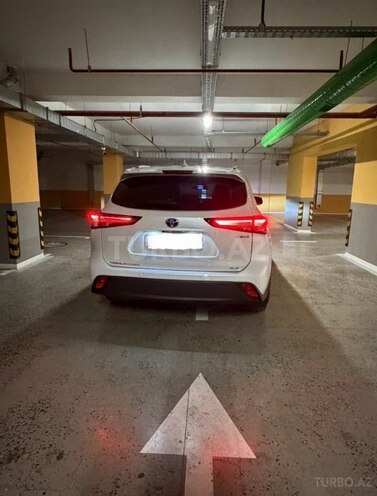 Toyota Highlander-2