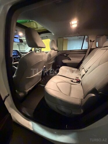 Toyota Highlander-10
