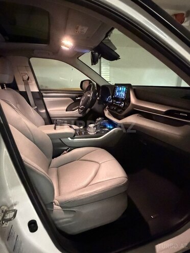 Toyota Highlander-15