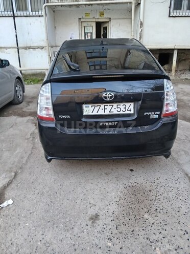 Toyota Prius-2