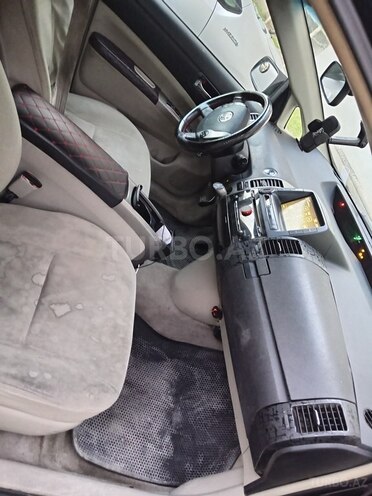 Toyota Prius-7