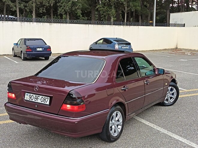 Mercedes C 220-13