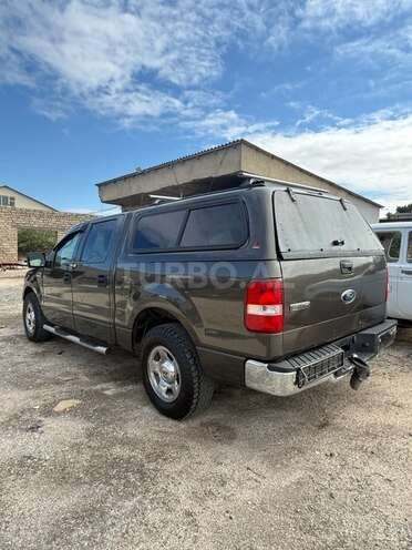 Ford F-150-10