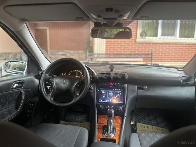Mercedes C 200-10