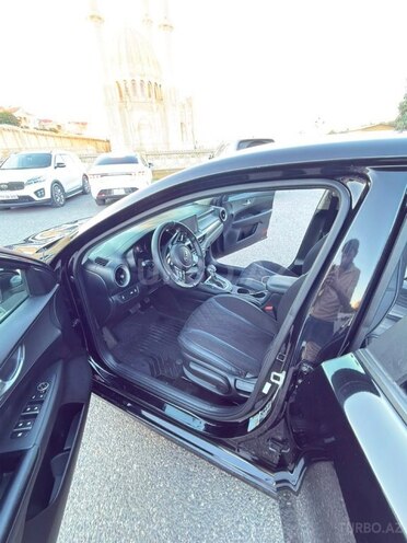 Kia Forte-10