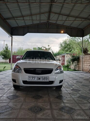 LADA (VAZ) Priora-1