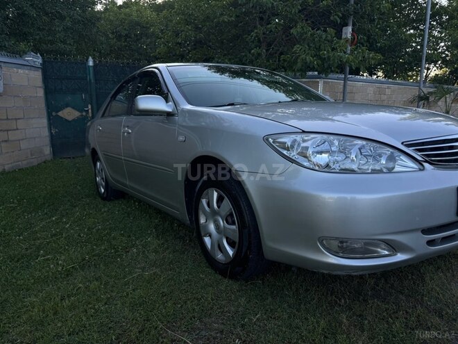 Toyota Camry-7