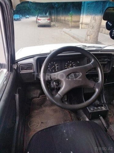 LADA (VAZ) 2107-4