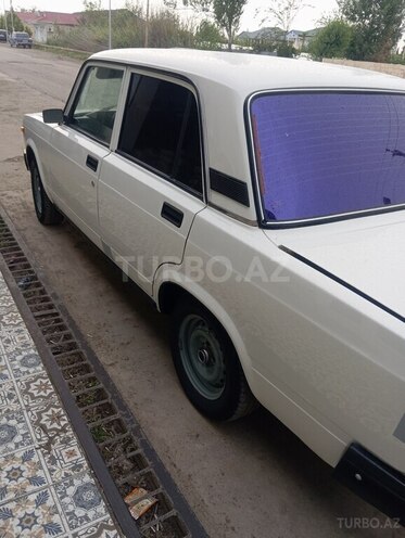 LADA (VAZ) 2107-15