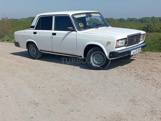 LADA (VAZ) 2107-17