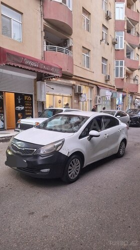 Kia Rio-4
