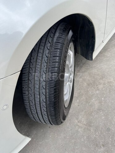 Toyota Prius-14