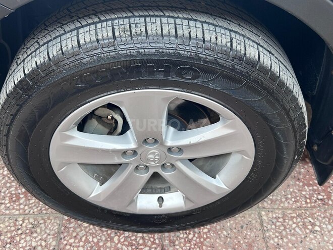 Toyota RAV4-18