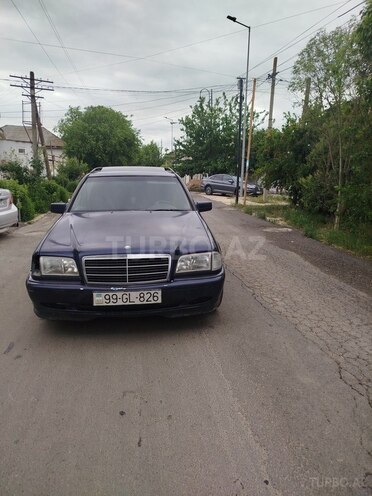 Mercedes C 220-1