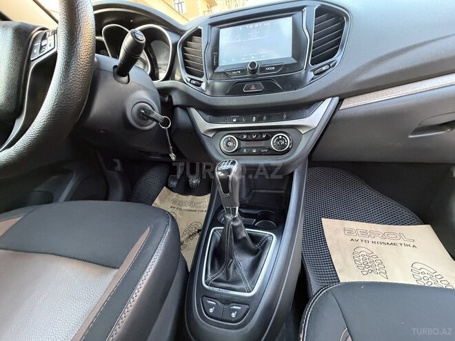 LADA (VAZ) Vesta-14