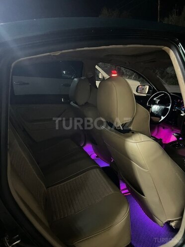 Volkswagen Passat-9
