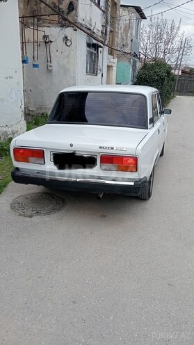LADA (VAZ) 2107-2