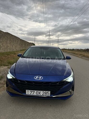 Hyundai Elantra-1