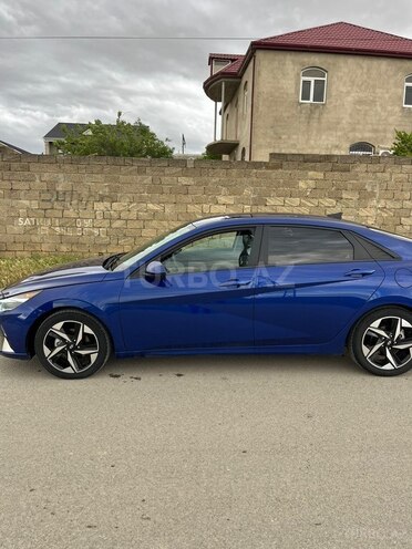 Hyundai Elantra-2