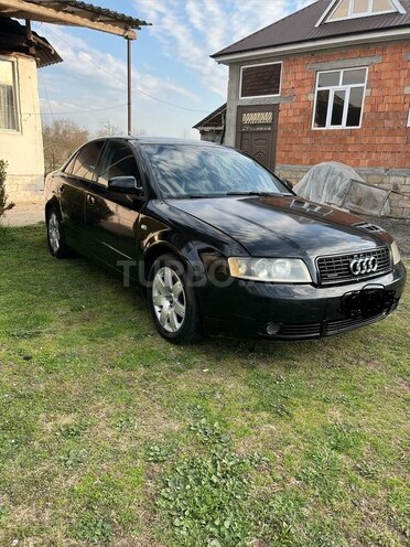 Audi A4-1