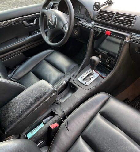Audi A4-7