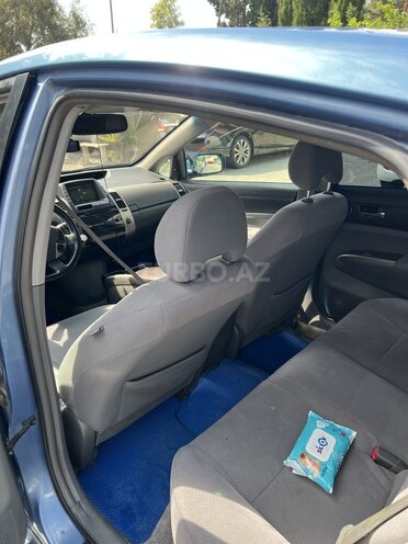 Toyota Prius-7