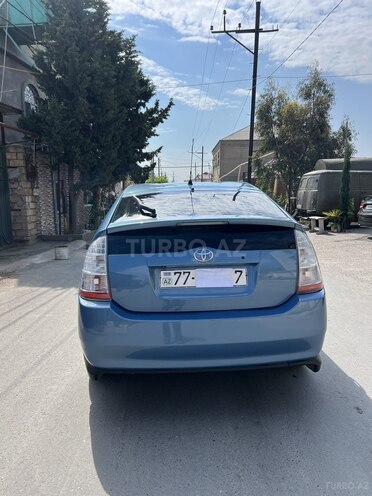 Toyota Prius-4