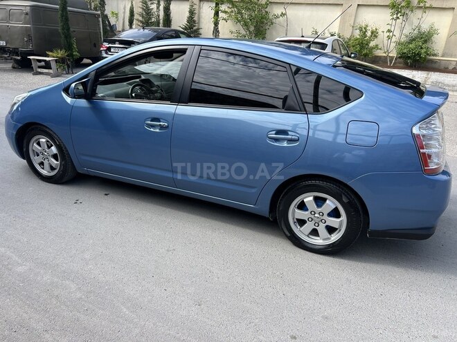 Toyota Prius-8