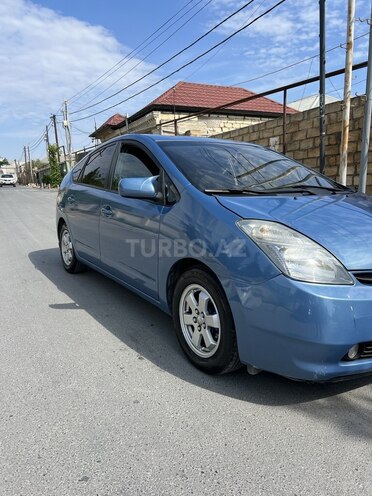 Toyota Prius-3