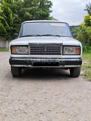 LADA (VAZ) 2107-1