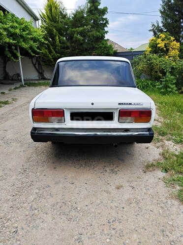 LADA (VAZ) 2107-2