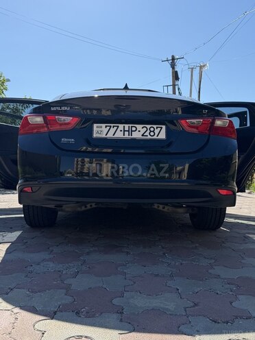 Chevrolet Malibu-8