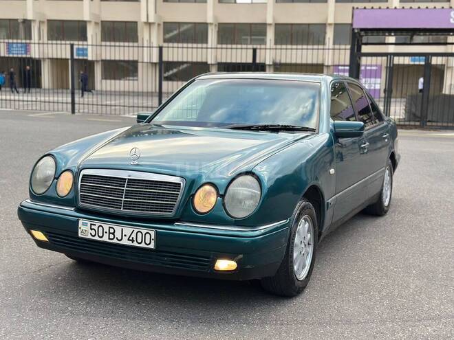 Mercedes E 290-2