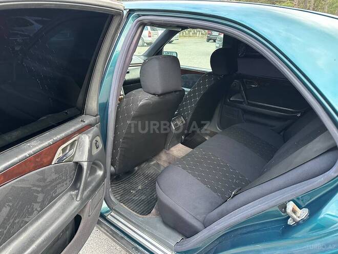 Mercedes E 290-18