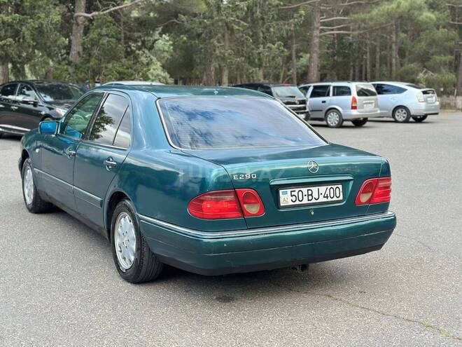 Mercedes E 290-4