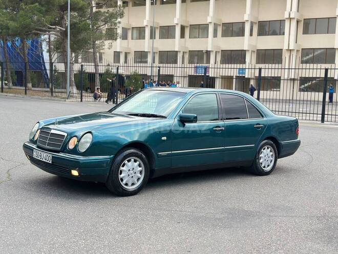 Mercedes E 290-5