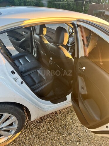 Kia K3-8