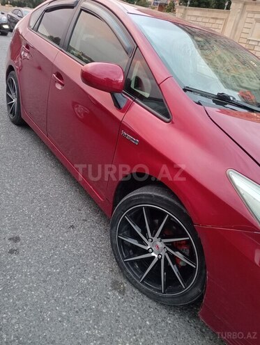 Toyota Prius-15